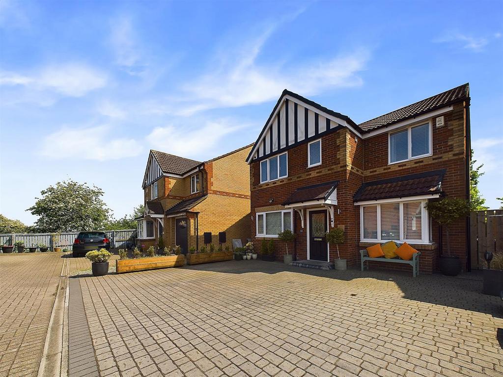 Meadow Rise, Gateshead NE9 4 bed detached house for sale £279,500