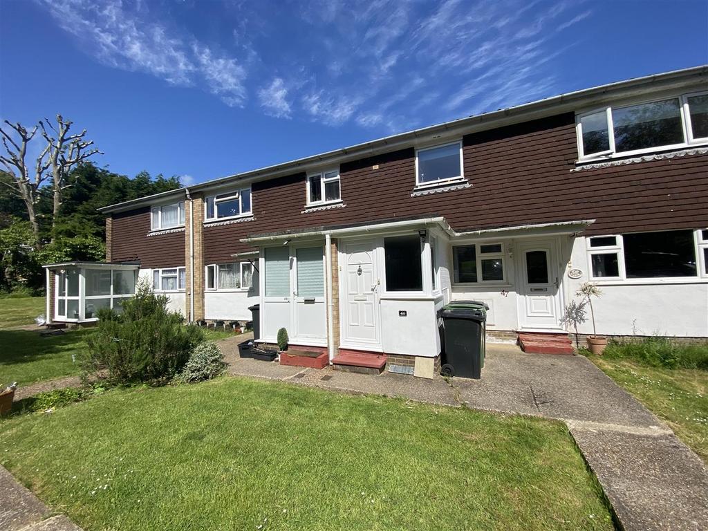 Senlac Way, St. LeonardsOnSea 2 bed flat £950 pcm (£219 pw)