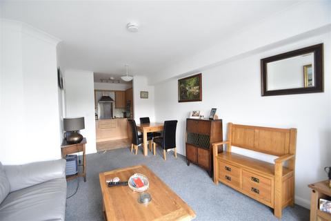 1 bedroom retirement property for sale, 24 Radbrook House, 46 Stanhill Road, Shrewsbury, SY3 6AL