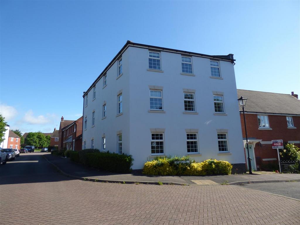 Beecham Road, ShipstononStour 3 bed apartment for sale £230,000