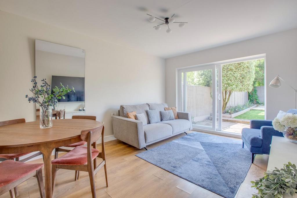 Sitting Dining Room