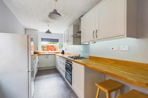 2 bedroom terraced house for sale, Elm Avenue, Nottingham NG4