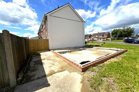 3 bedroom end of terrace house for sale, Blakeney Avenue, Nythe