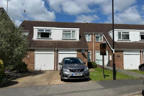 3 bedroom semi-detached house to rent, Badgers Walk, Burgess Hill, West Sussex