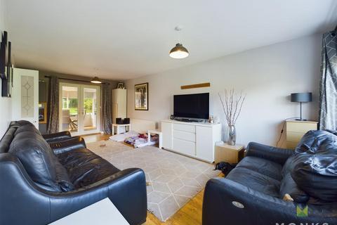 4 bedroom detached house for sale, High Fawr Avenue, Oswestry