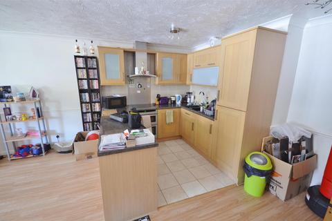 2 bedroom apartment for sale, Barons Court, Earls Meade, Luton