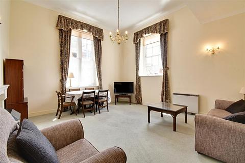 1 bedroom flat for sale, Chauncy Court, Hertford SG14