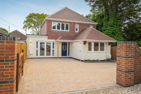 4 bedroom detached house for sale, Gold Cup Lane, Ascot