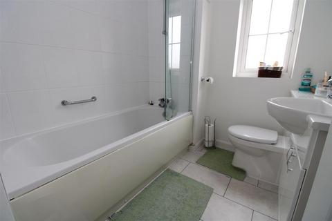 4 bedroom semi-detached house for sale, Benjamin Gray Drive, Littlehampton