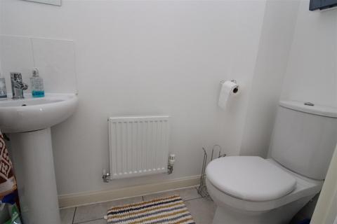 22 Benjamin Gray Drive, Littlehampton, BN17 7FA