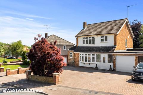 4 bedroom link detached house for sale, High Wood Road, Hoddesdon EN11