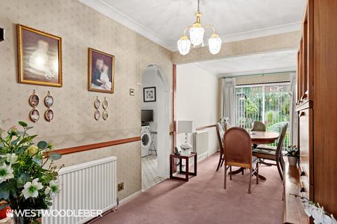 11 Hoecroft, Nazeing, Waltham Abbey, EN9 2RD