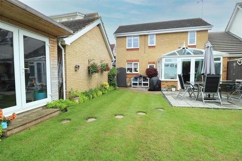 2 bedroom detached house for sale, Yonge Close, Boreham, Chelmsford