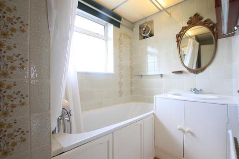 19 Brabazon Road, Hounslow, TW5 9LL