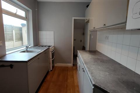 2 bedroom house to rent, Minshull New Road, Crewe