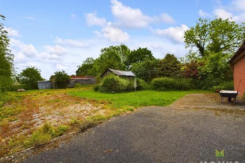 3 bedroom detached bungalow for sale, Babbinswood, Whittington