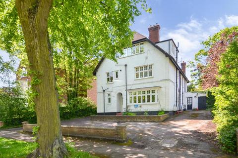 8 bedroom property with land for sale, Norton Way South, Letchworth Garden City