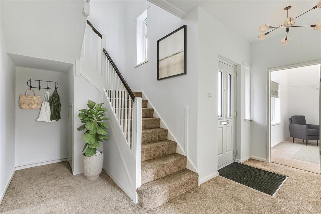 10 Grice Ave Entrance hall.jpg