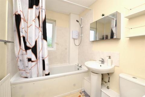 2 bedroom townhouse for sale, Wealden Way, Tilehurst, Reading