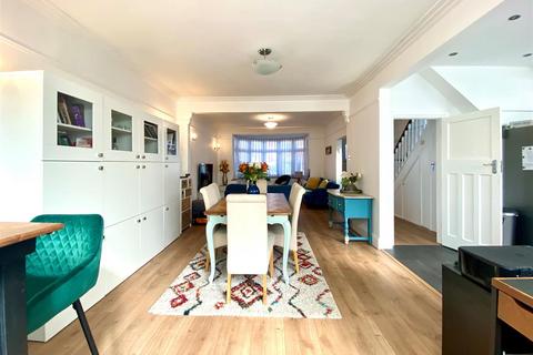 14 Wilmer Way, London, N14 7JA