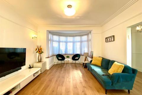 14 Wilmer Way, London, N14 7JA