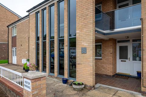 2 bedroom apartment for sale, Ashfield Court, York, YO24 1QS