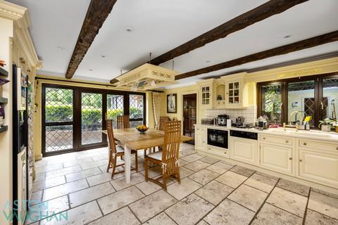 21 Withdean Road, Brighton, BN1 5BL