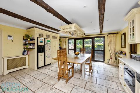 21 Withdean Road, Brighton, BN1 5BL