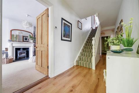 63 Headley Road, Liphook, GU30 7PR