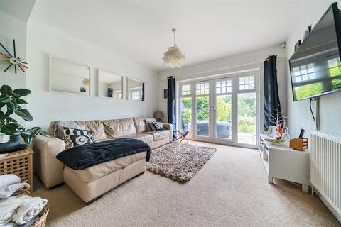 63 Headley Road, Liphook, GU30 7PR