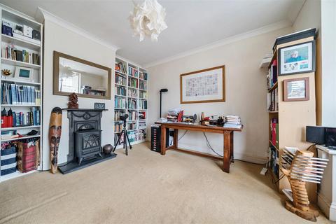 63 Headley Road, Liphook, GU30 7PR