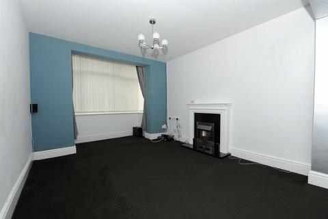 2 bedroom end of terrace house to rent, Wellingborough Road, Finedon