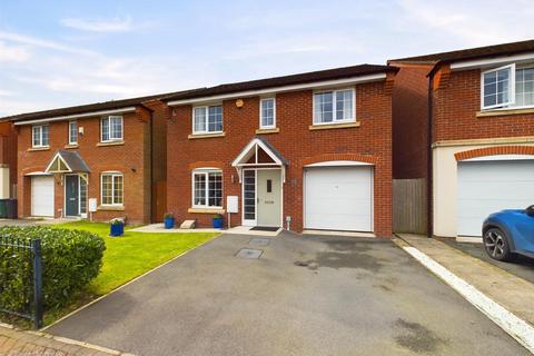 4 bedroom detached house for sale, Bradstone Drive, Nottingham NG3