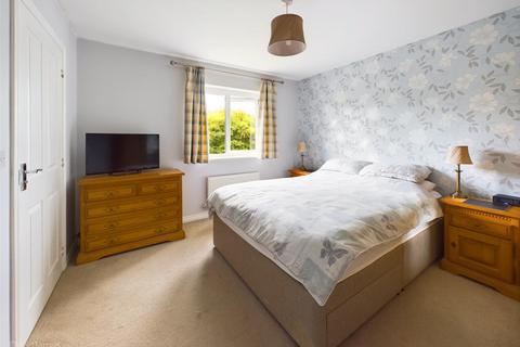 24 Bradstone Drive, Mapperley, Nottingham, NG3 5SY