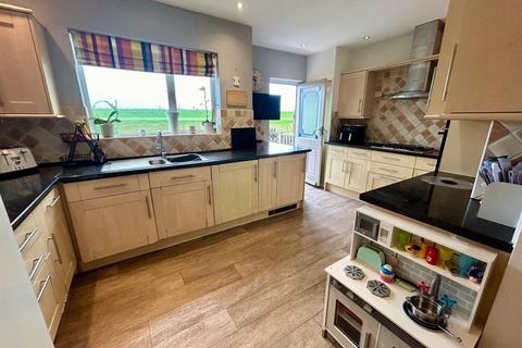 243 Waltham Way, London, E4 8AQ