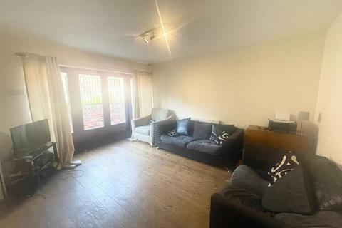 4 bedroom terraced house to rent, £130PPPW EXCL BILLS - Yeomans Court, The Park, Nottingham