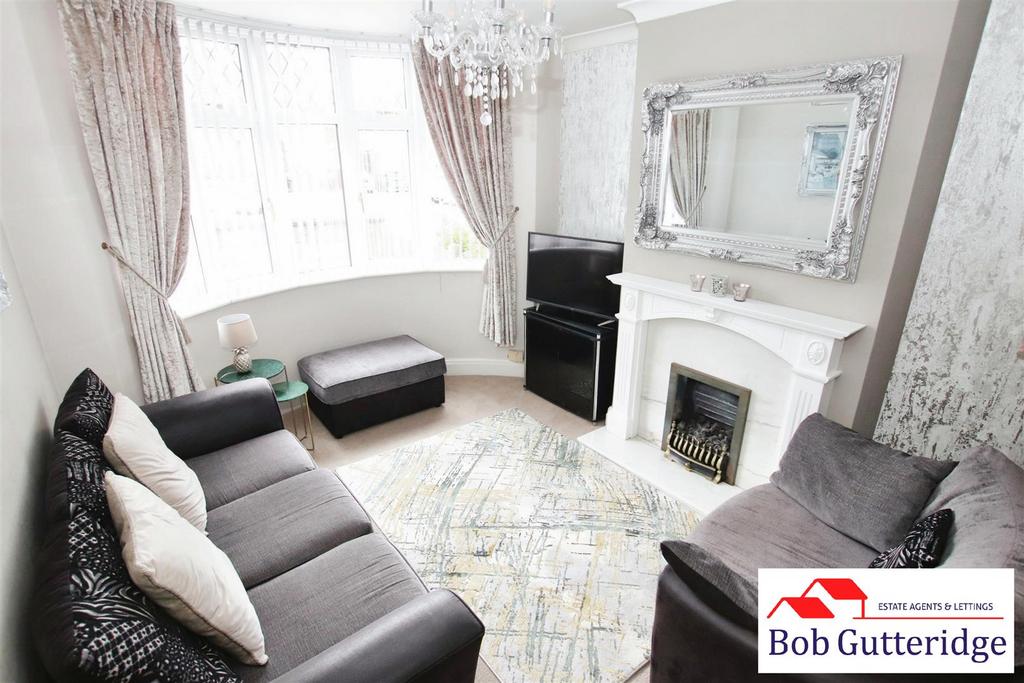 Bay fronted lounge
