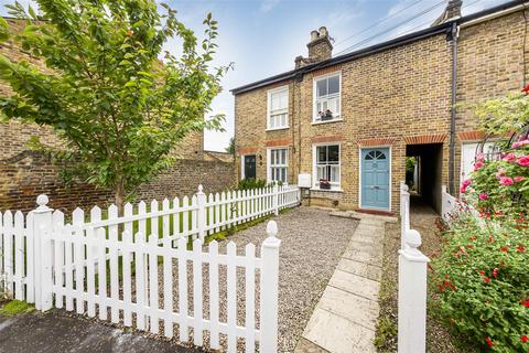 2 bedroom terraced house for sale, Grosvenor Road, Twickenham