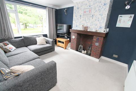 47 Stanley Square, Carshalton, SM5 4LX