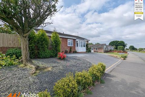 3 bedroom detached bungalow to rent, Greenwood Road, Walsall WS9