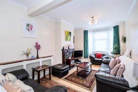 2 bedroom house for sale, Dagenham Road, Leyton