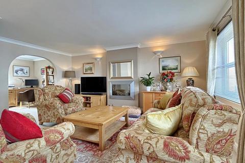 3 bedroom terraced house for sale, Kensington Gardens, Haverfordwest