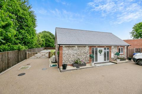 2 bedroom detached bungalow for sale, Bury Road, Bury St. Edmunds IP30