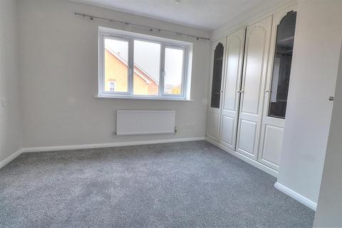 2 bedroom terraced house to rent, Colton Copse, Chandler's Ford, Eastleigh