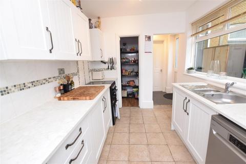 194 Barcroft Street, Cleethorpes, DN35 7DX