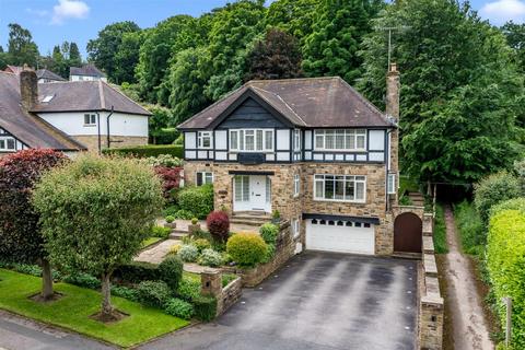 4 bedroom detached house for sale, Creskeld Drive, Leeds LS16