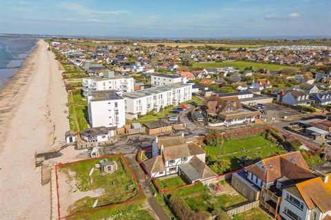 4 bedroom detached house for sale, Shore Road, East Wittering, Chichester