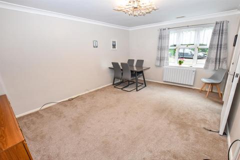 2 bedroom bungalow for sale, Tutors Way, South Woodham Ferrers