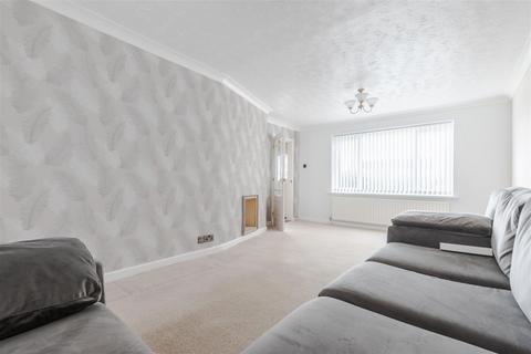 3 bedroom semi-detached house for sale, Scotter Road, Scunthorpe