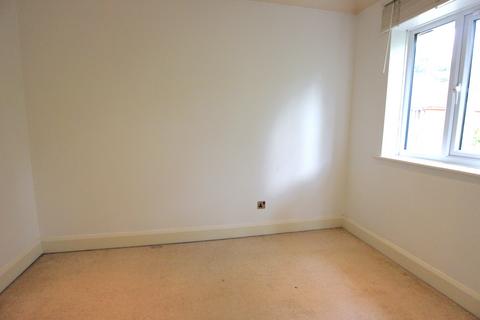 3 bedroom apartment for sale, St Cross Court, Hoddesdon EN11